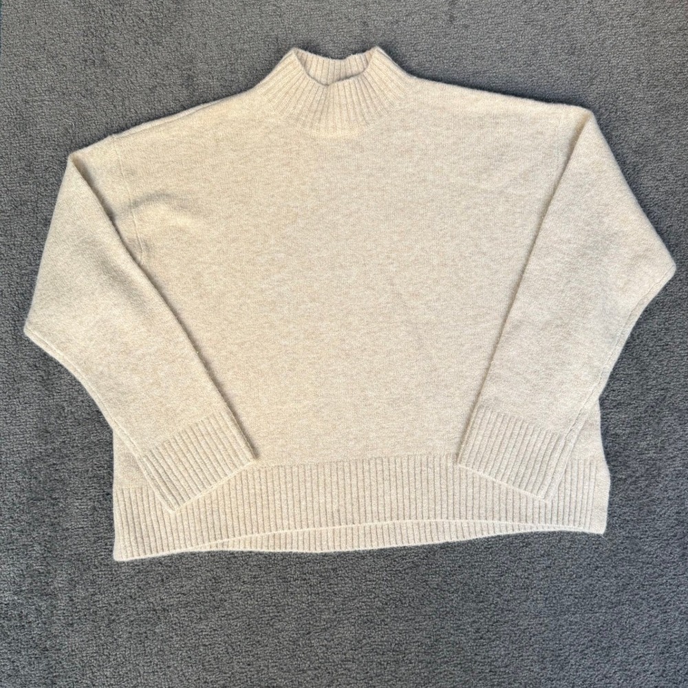 Uniqlo Souffle Yarn Mock Neck Sweater Beige S 439156 Relaxed Knit Pullover